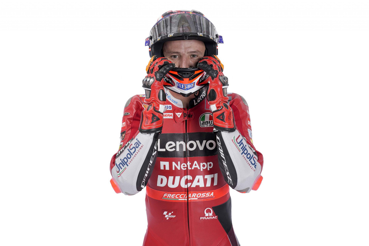 Ducati представили Desmosedici GP22