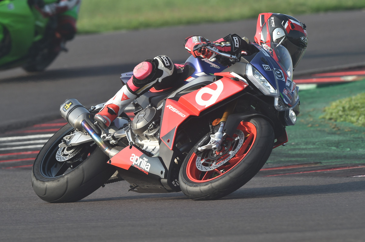 818B7F80-C338-40F1-AE77-0F051AA5E341