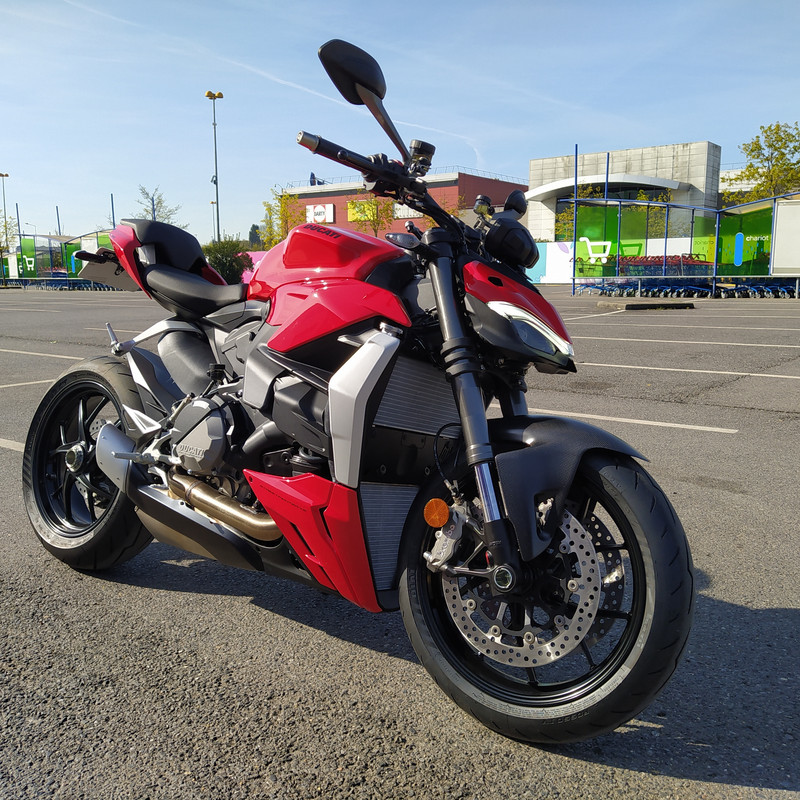 Ducati Streetfighter V2 année 2022 (3)