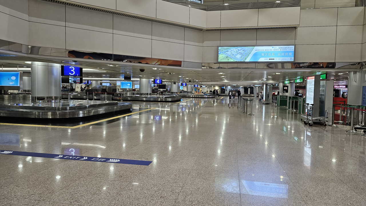 一大早T2沒什麼人