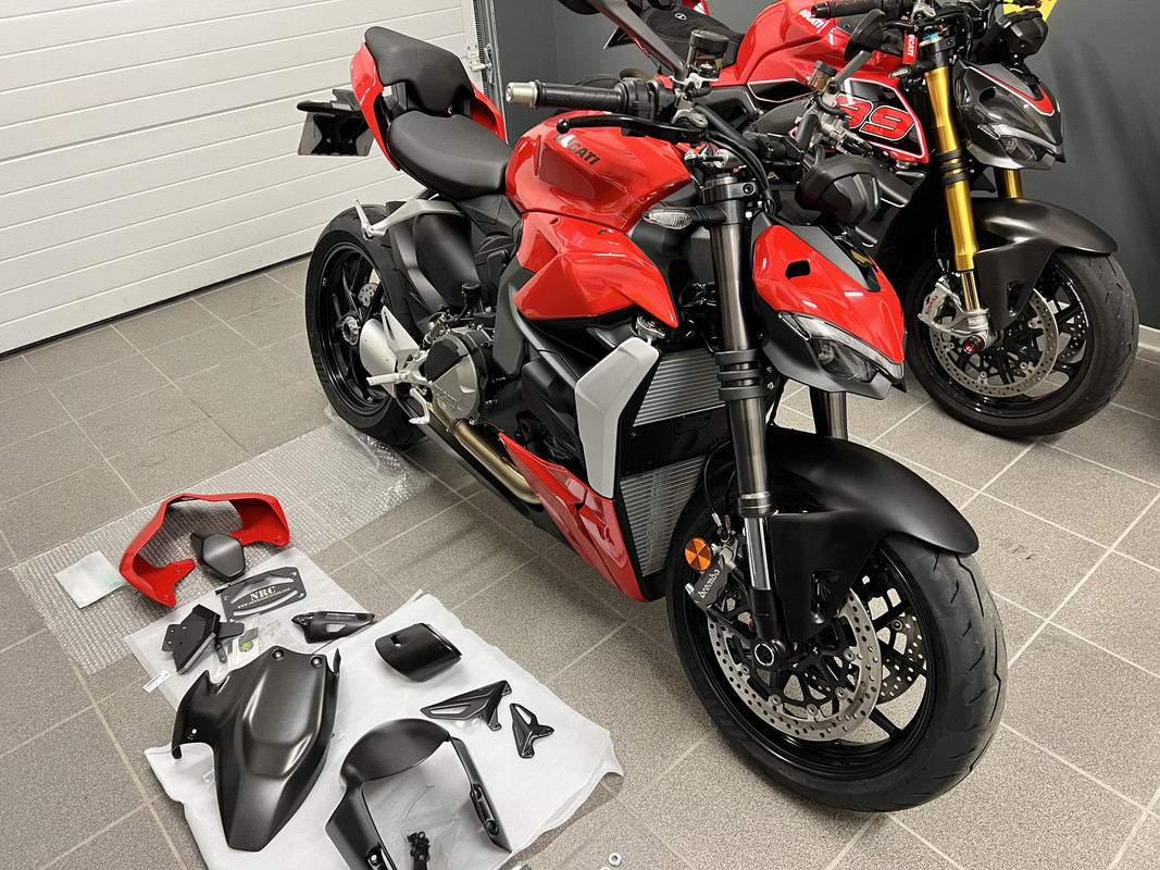 F5FB07B7-F644-4153-A4F5-4B518782E013