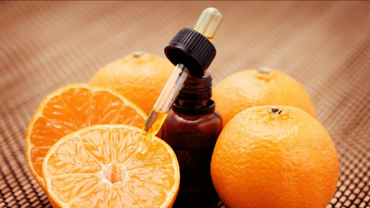 ¿Quieres lucir una piel de porcelana? Así puedes preparar aceite de naranja