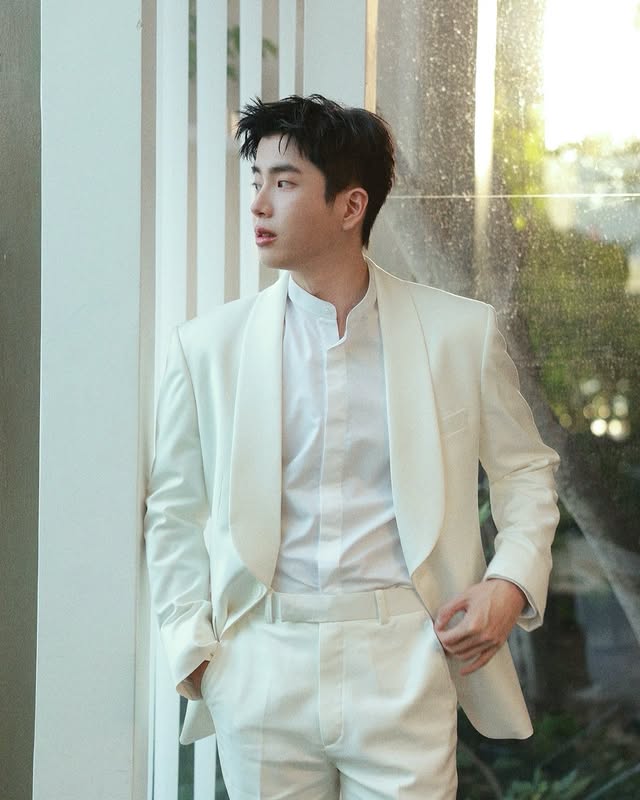 gal-9790926-20250519010256-55f12bb