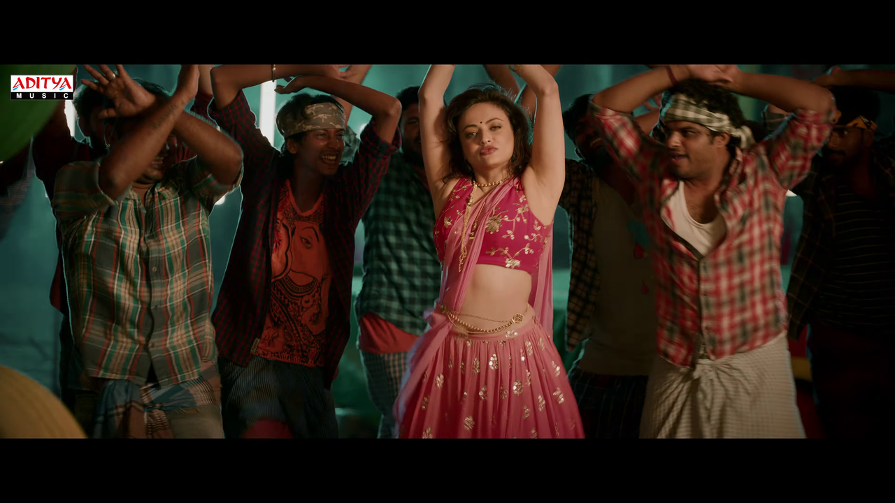 [Image: vlcsnap-2025-12-21-18h20m04s680.png]