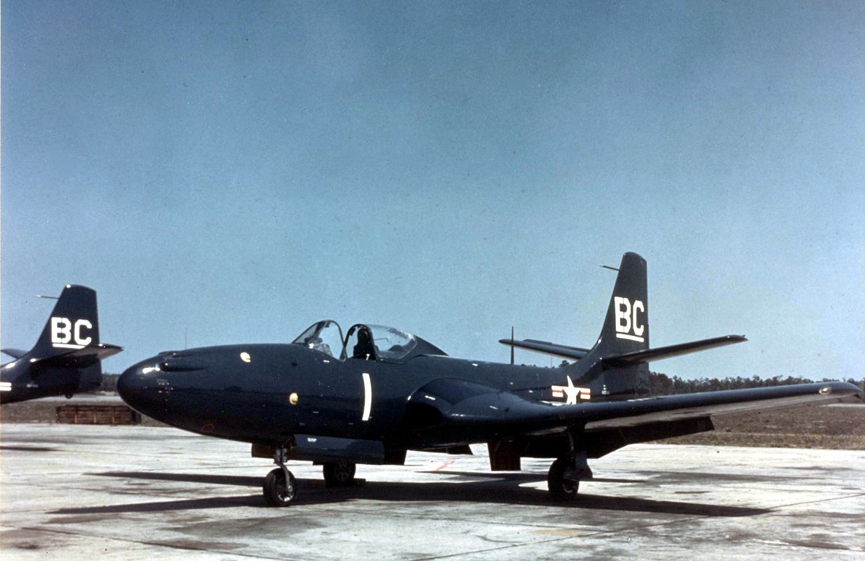 FH-1_Phantoms_of_VMF-122_parked_c1949