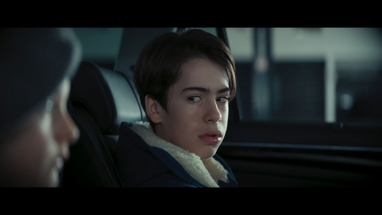 Blast (2021)_00_57_38_00_230