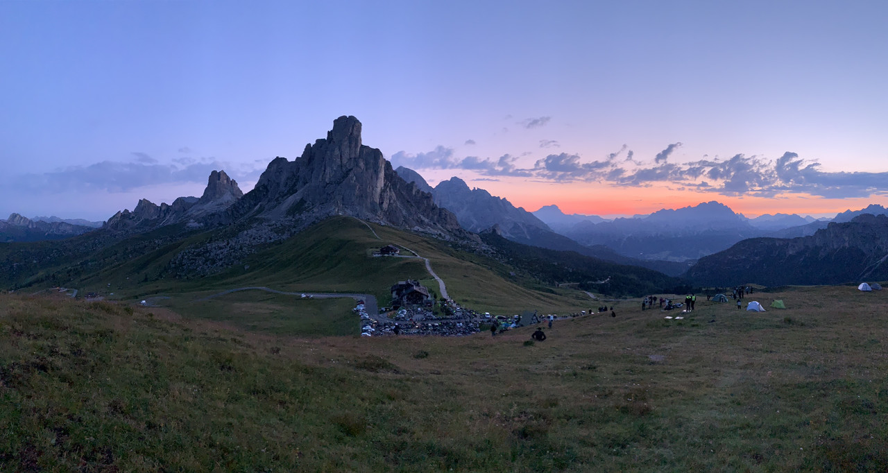 D6F1CEB7-372F-455C-8BB4-13F1A2116C16