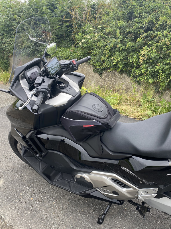 2ED6959B-B441-414E-9E42-3FF862FEB5BD