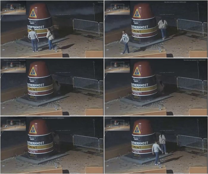 [Image: Lady-caught-Peeing-on-Webcam-3.jpg]