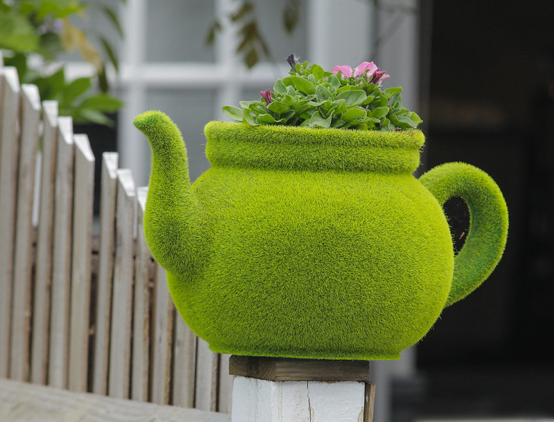 green-grass-teapot.jpg