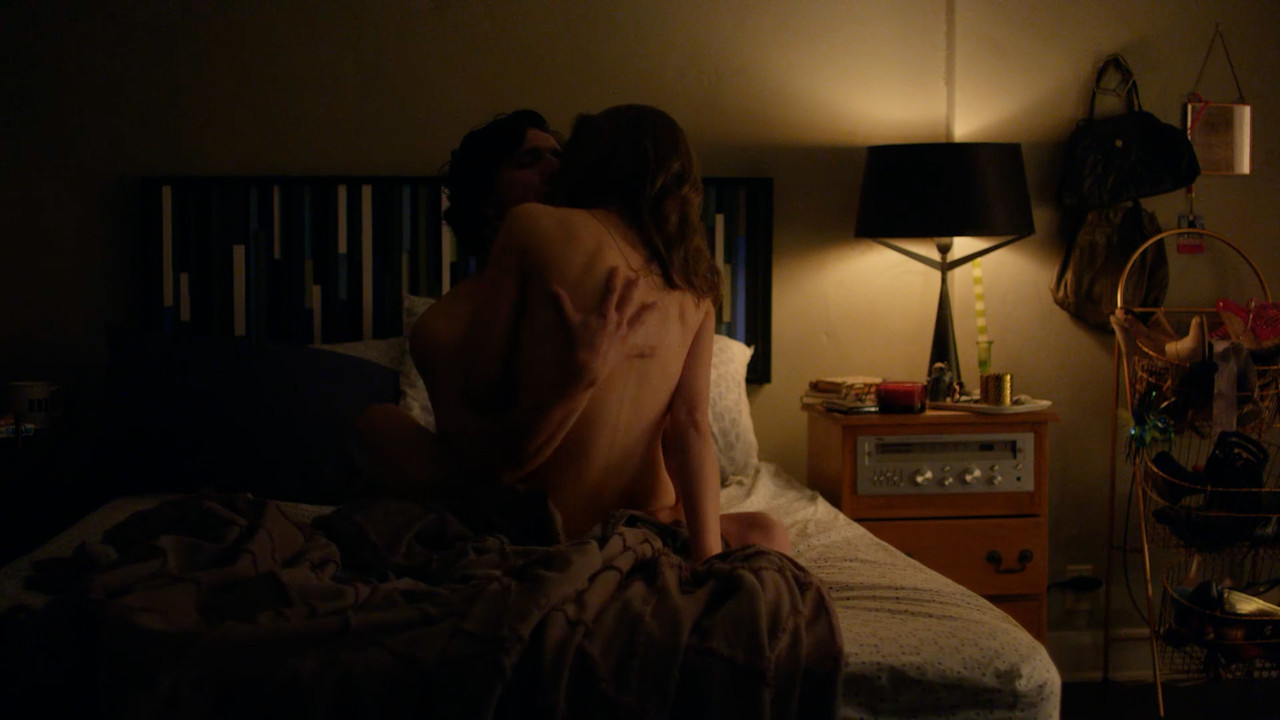 Love.S02_compilation.00_01_02_19.Still010