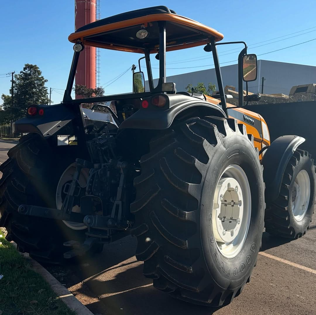 Valtra BM125i (4x4) 132c