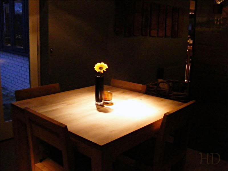 single-flower-shot-in-the-dark-HD.jpg