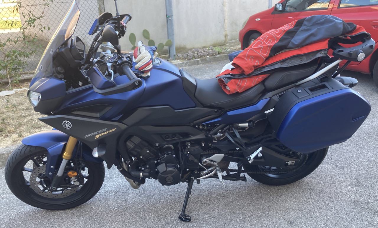 C3D1772D-88A8-4E74-869B-1CECA1F6C3AE