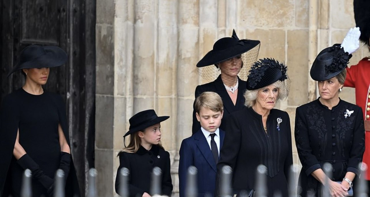 AB662867-597C-4EF3-963B-CC0560A9EBBC