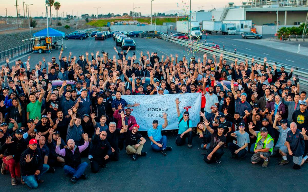 Elon Musk despedirá a gerentes de Tesla que no cumplan con 3 indicaciones