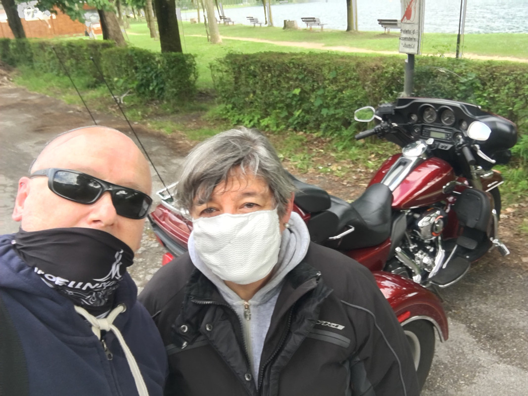 6A5F23B4-609D-4DE3-B309-B8954A5F5550