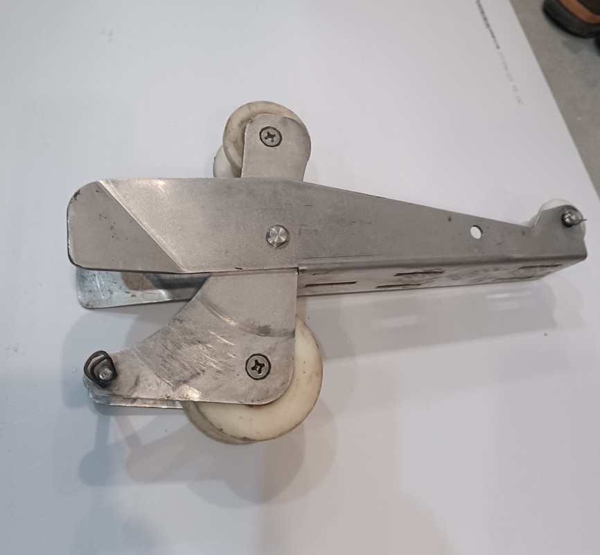 27B52868-942D-41E2-A176-6E8B6ECDFF1C