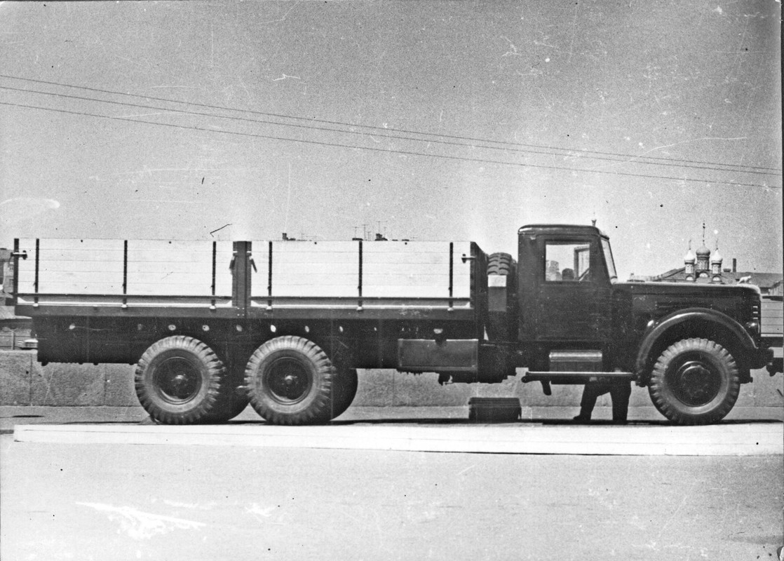 ЯАЗ-210 (3)