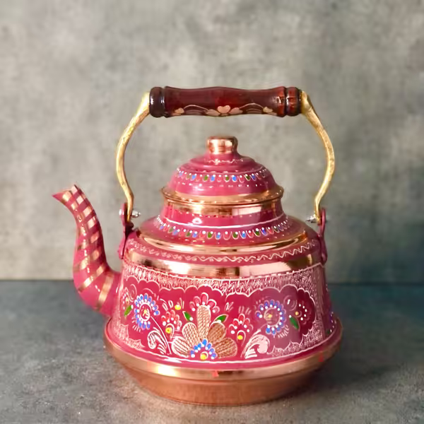 teapot-engraved-pink-vintage.avif