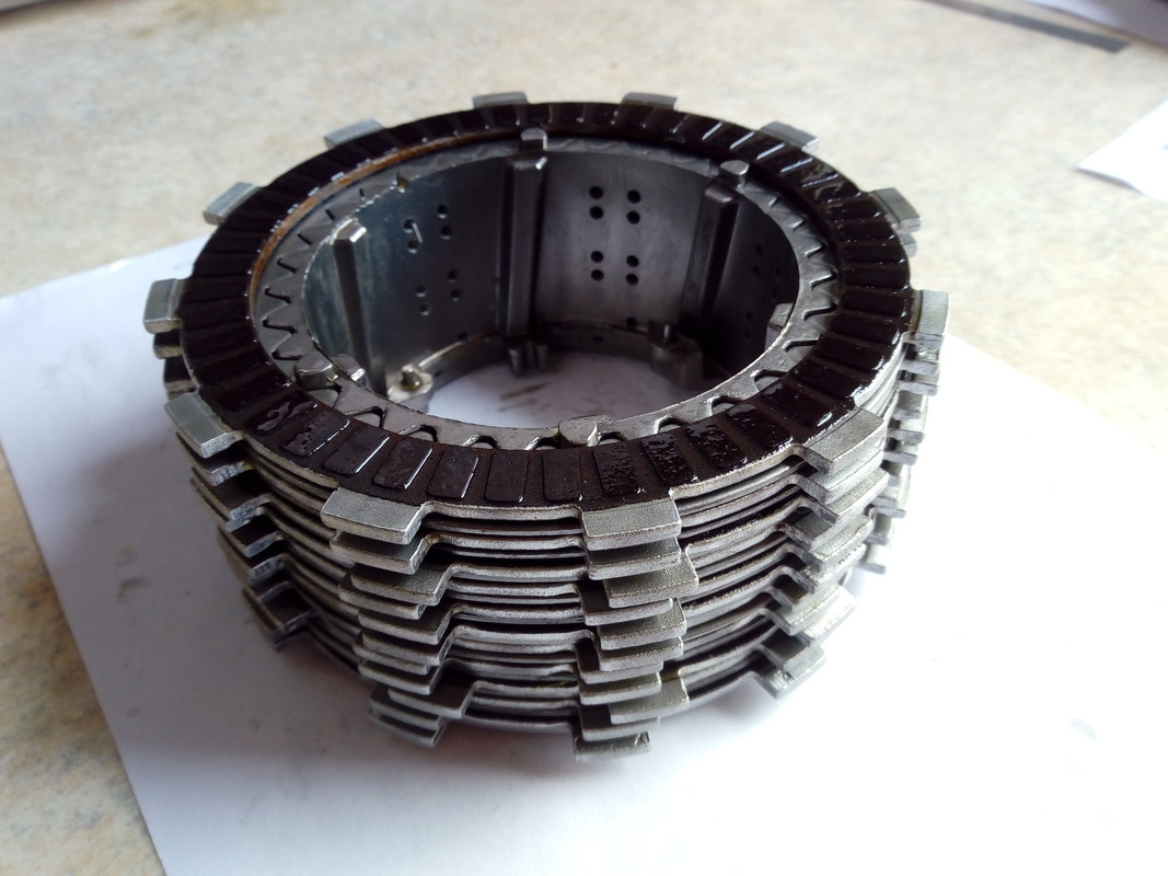 pile disques usés sur moyeu avec le dernier DG