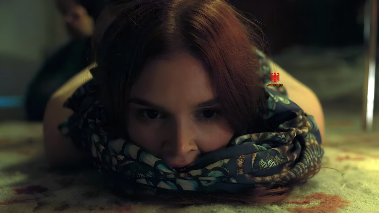 Emily Tyra 7 - Flesh and Bone S01E04
