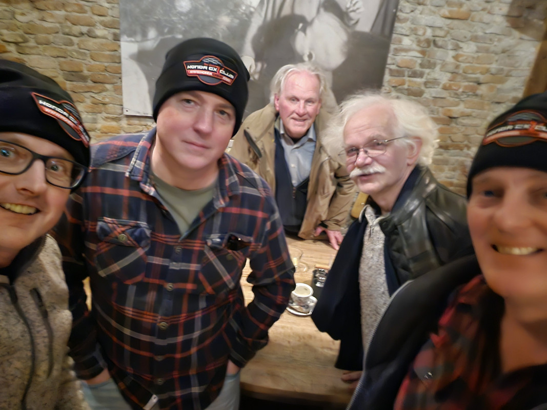 C786A048-0403-44F7-B245-CE1280FE5B59