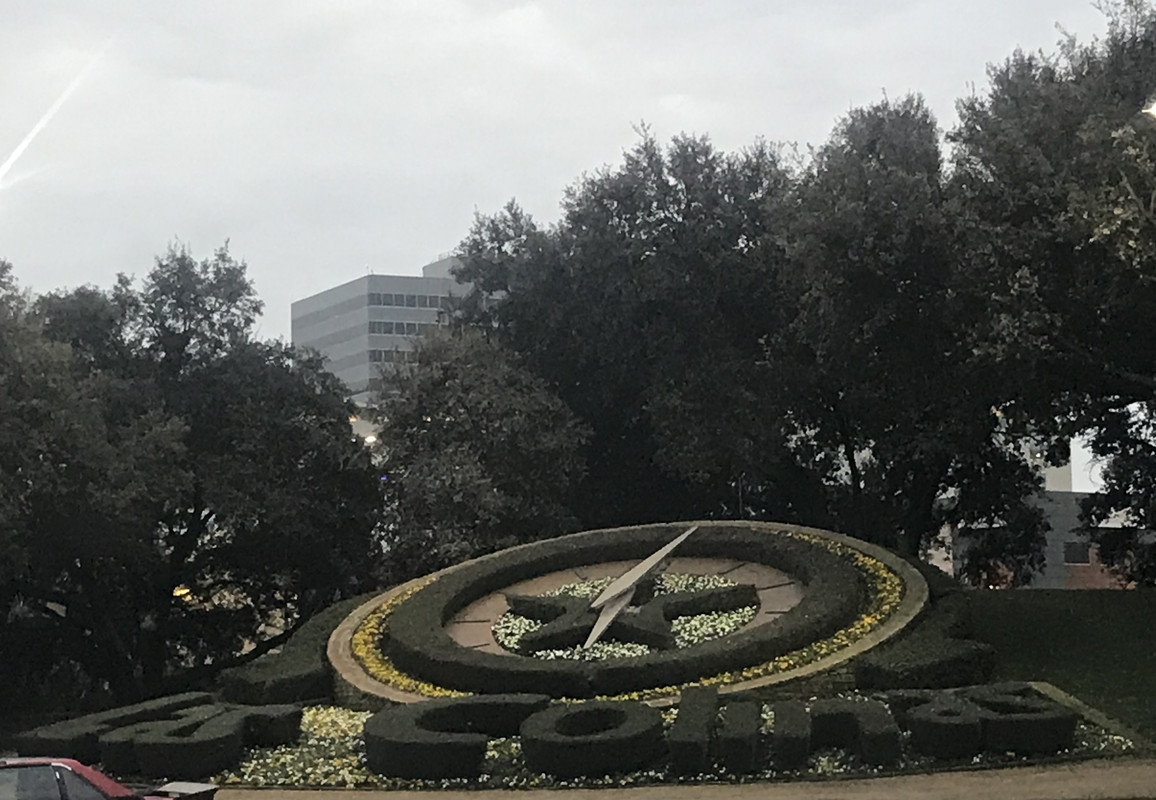 2BBDFCE6-6947-433F-AD54-5E6119F99FE0