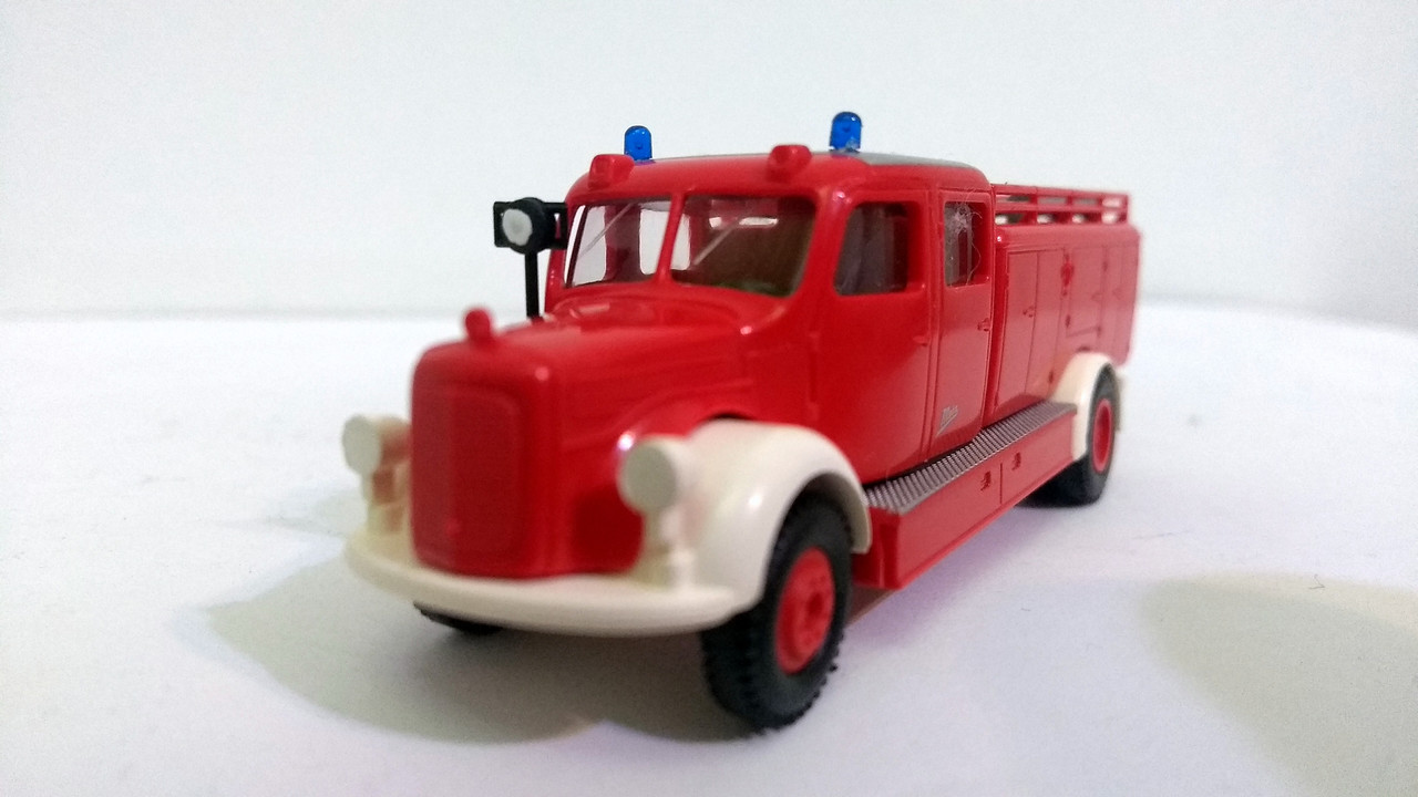 Mach (2436)