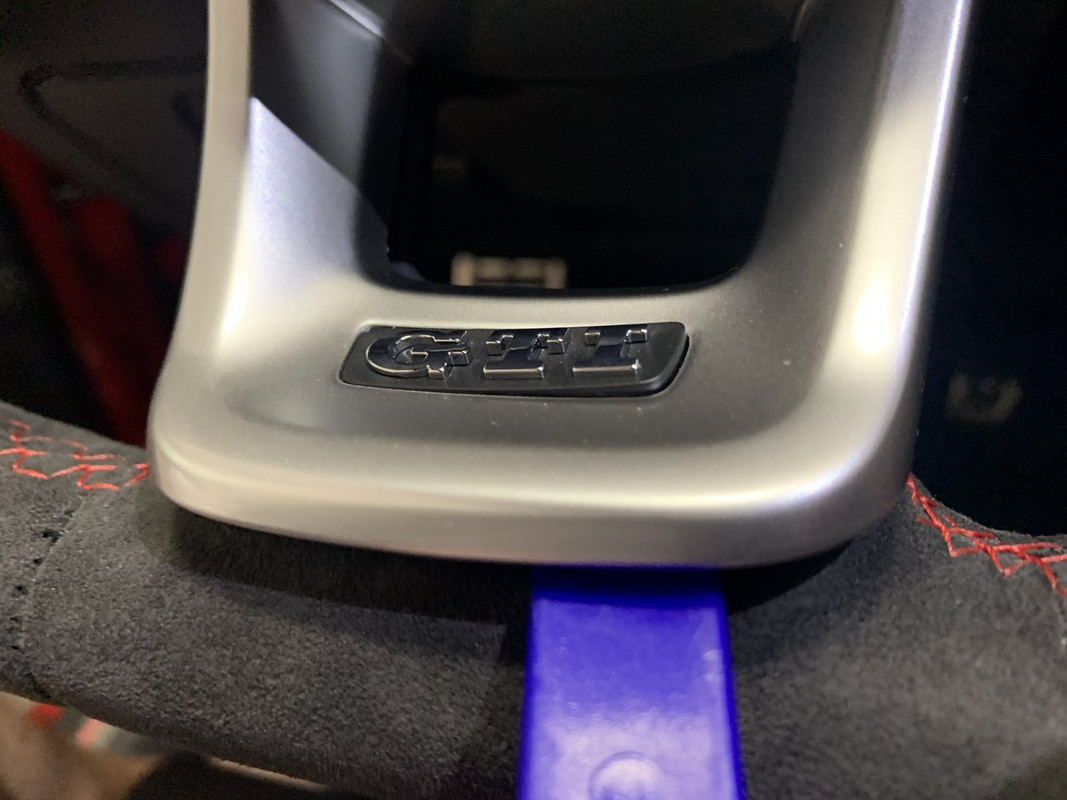 2B87B739-1BD8-4712-BDEC-066380B2028E