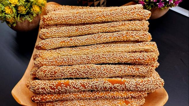 κριτσινια sesame breadsticks