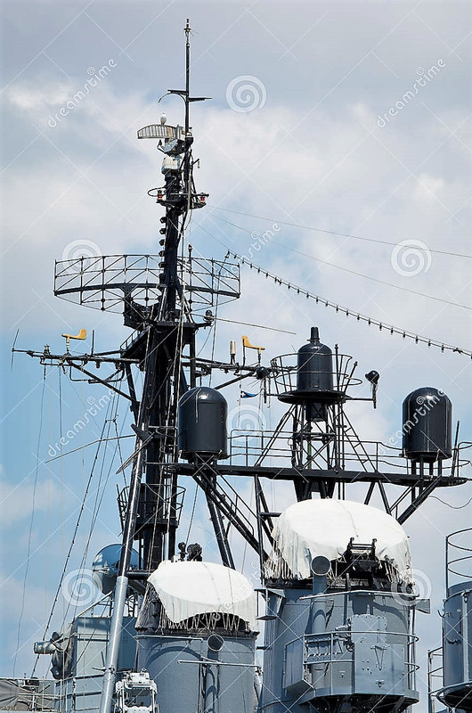 battleship-view-control-tower-old-fletcher-class-destroyer-43304