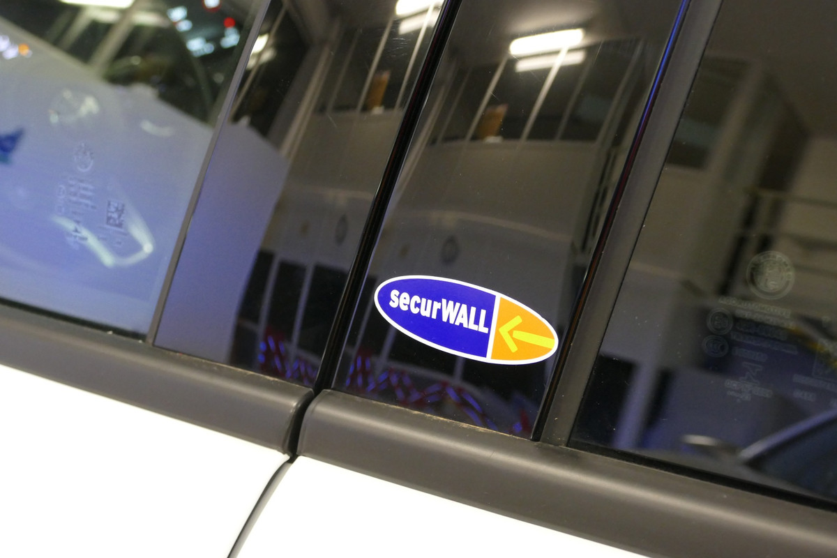 270373263_219175w887_n