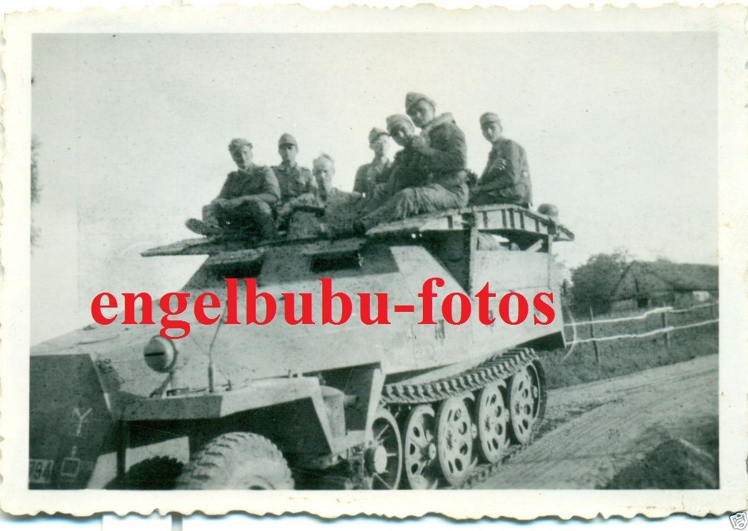 SCHÜTZENPANZER (S.P.W.) - PIONIERPANZERWAGEN - S