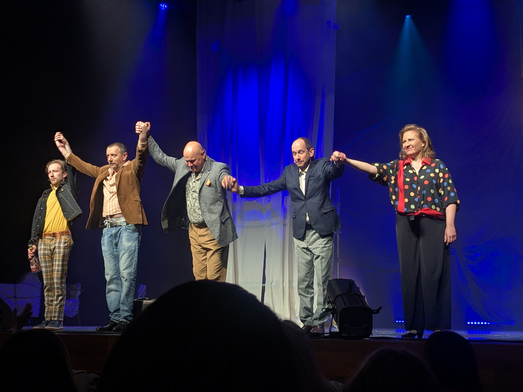 Трое в Амстердаме, не считая собаки. Переезд в Нидерланды.