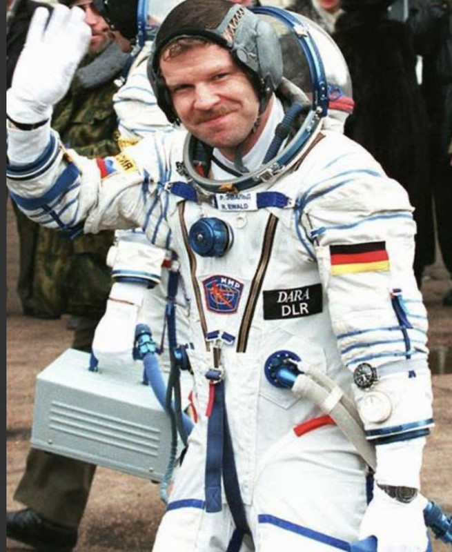 5304847D-206F-4262-9918-6B8D5359895F