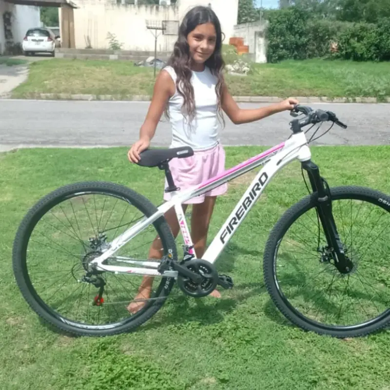Cliente con su bici Firebird rodado 29
