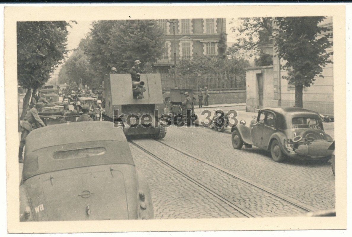 Foto Sturmpanzer I in Belfort Frankreich sIG 33(