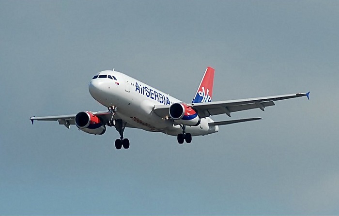 Maskapai Air Serbia.