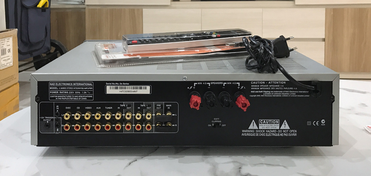 nad-c320bee-3rd-2b.jpg