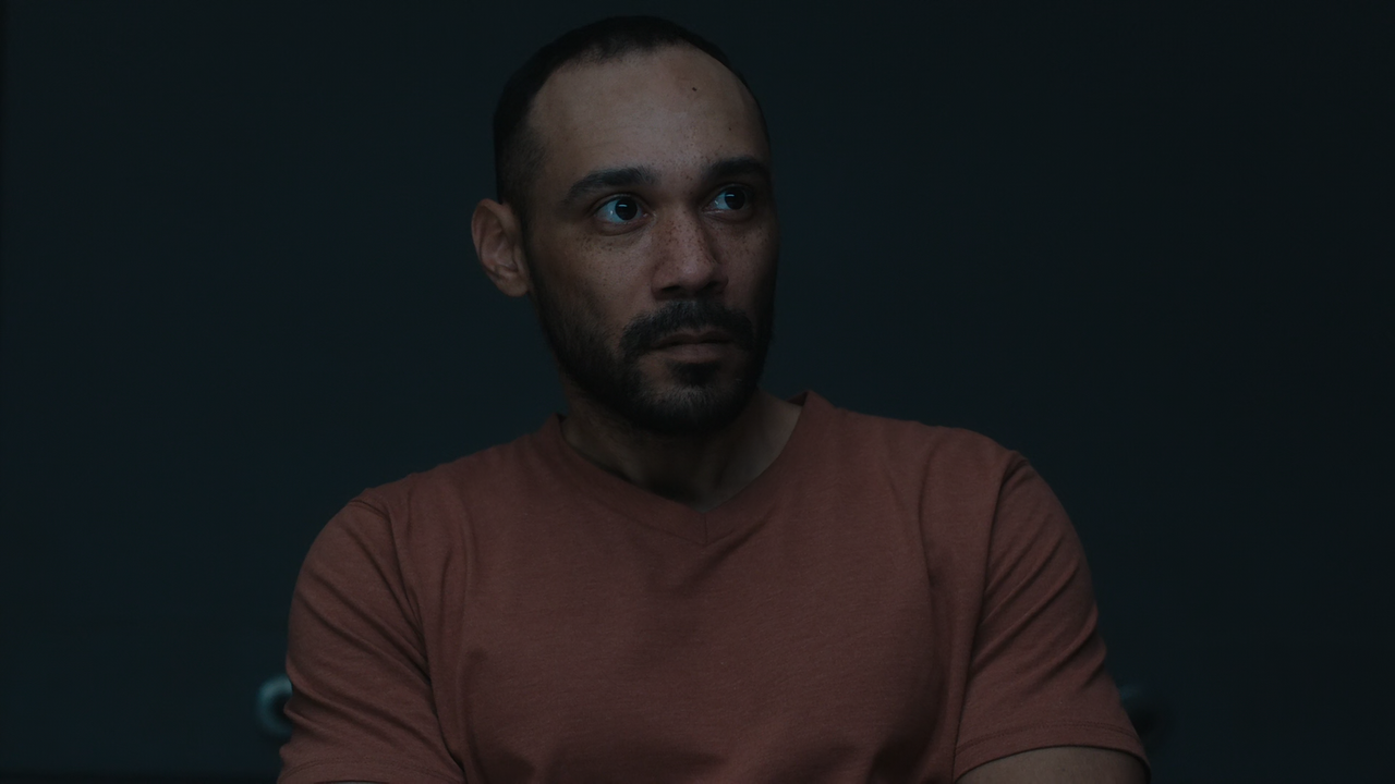 FBI.S04E21.Kayla.1080p.10bit.AMZN.WEB-DL.DDP5.1.HEVC-Vyndros.mkv_snapshot_05.59_[2022.05.21_03.07.46