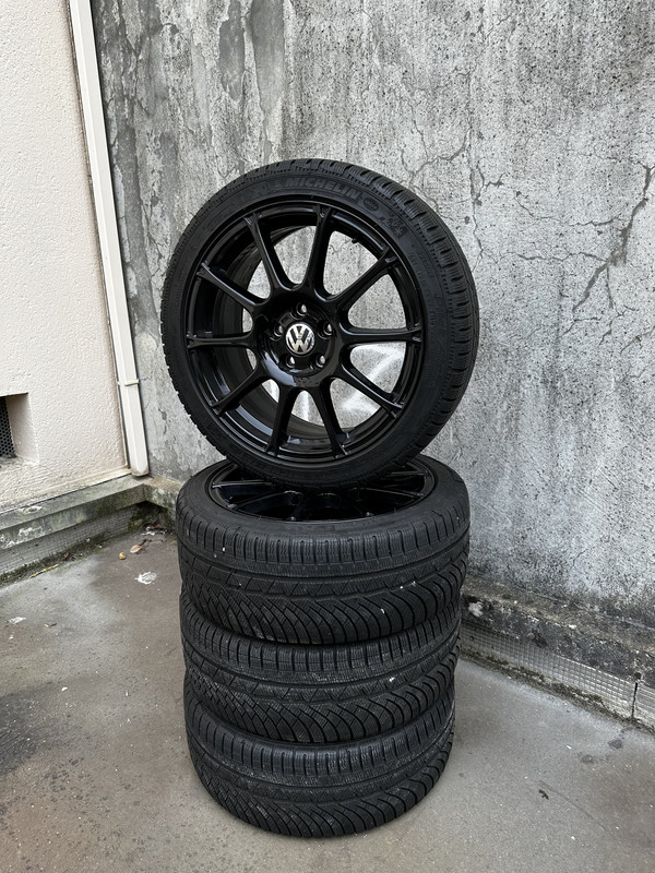 ACD539A8-86E9-449C-952E-237AC13129D5