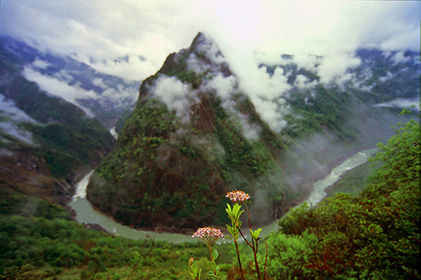 Pemako Himalaya