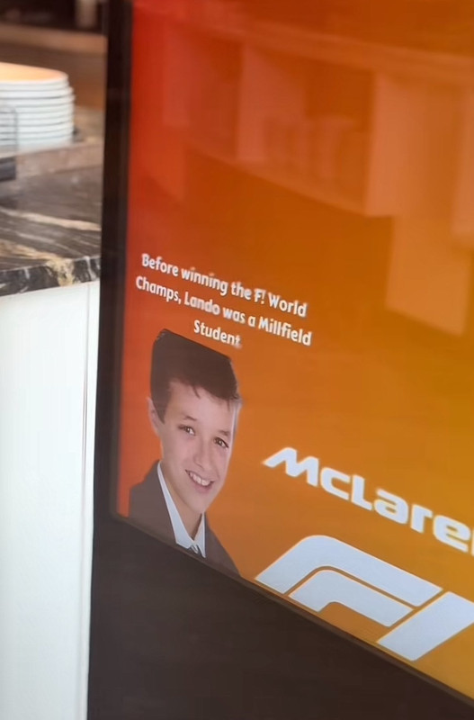 G-pde-Fxas-AAJp73-format-jpg-name-large.