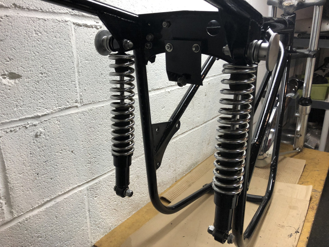 7537DFF6-658C-410D-96DB-CA3C362DB1AB