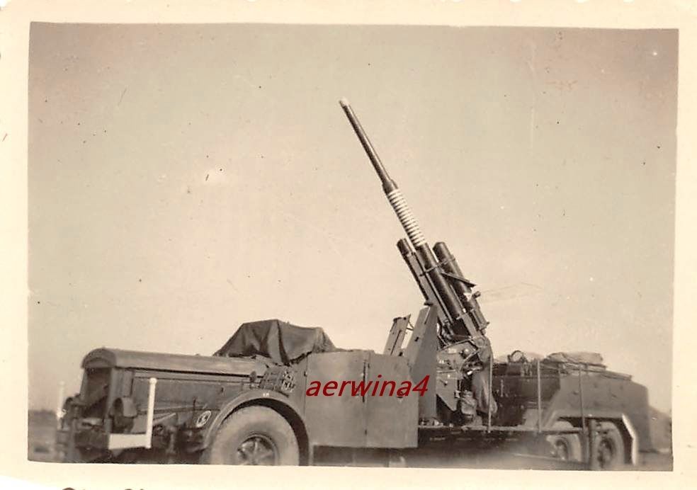 VOMAG Niederflurwagen mit 8,8 cm Geschütz 1. Abt