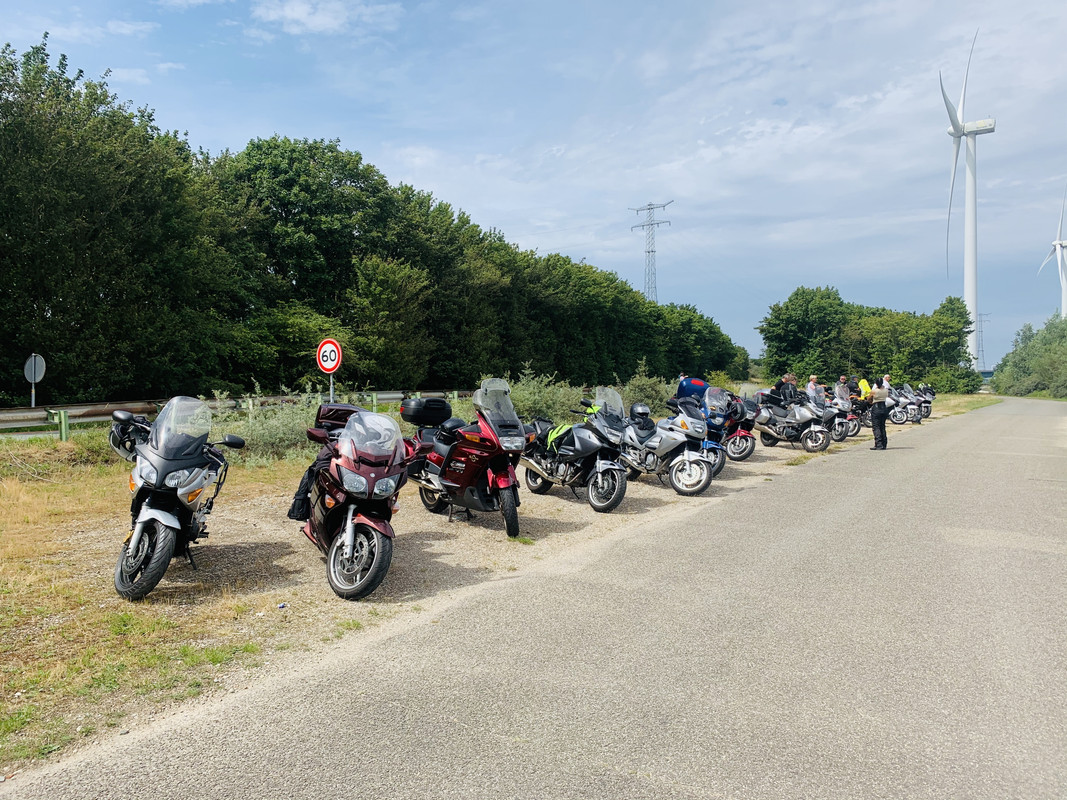 FE05D94A-8C72-4087-8351-979A7BC29E30