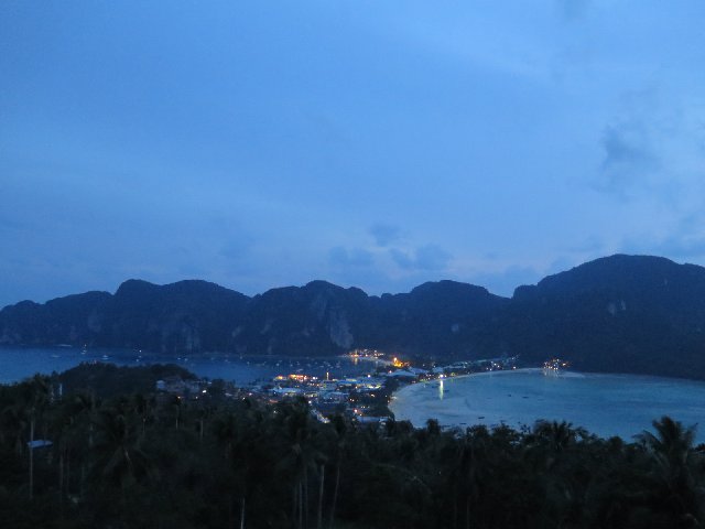 Día 10 - Koh Phi Phi Leh (Maya Bay) en Long Tail y View Point - TAILANDIA Y CAMBOYA POR MENOS DE 1000€, VIAJE MARCA DE LA CASA (10)