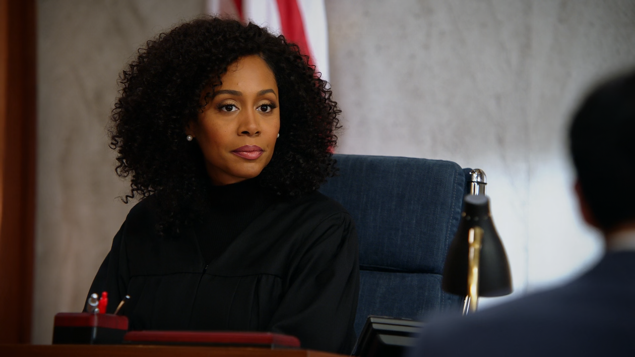 All.Rise.S01E14.Bye.Bye.Bernie.1080p.10bit.AMZN.WEB-DL.DDP5.1.HEVC-Vyndros.mkv_snapshot_19.39_[2020.