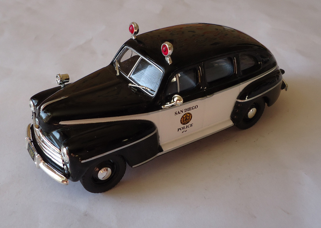 Ford-V8 Fordor Police